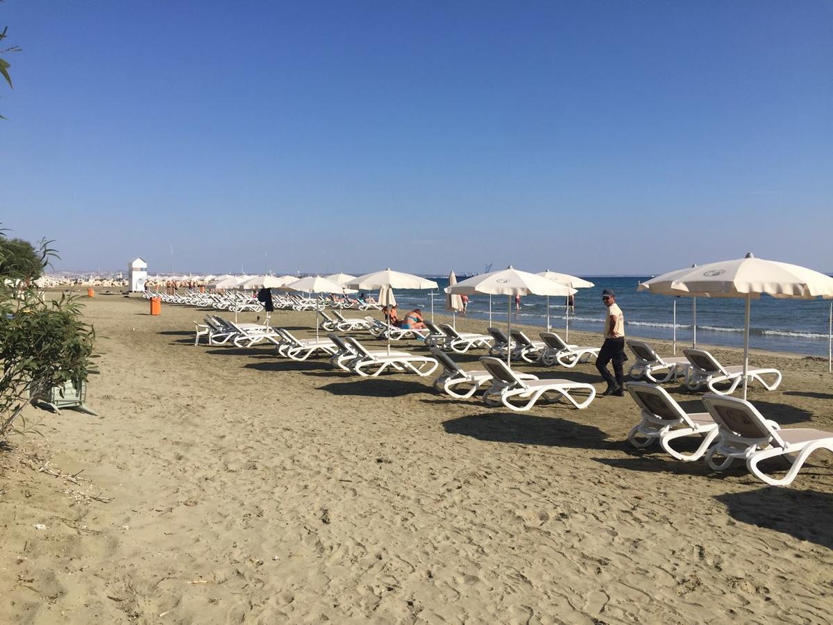 16 Sandy Beach Larnaca Eksteriør billede